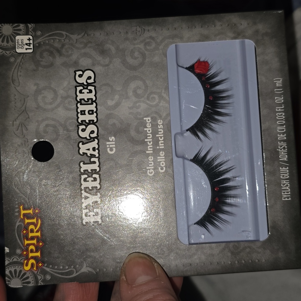 Spirit Black and Red Dramatic Eyelashes